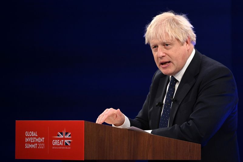 &copy; Reuters. Britain's Prime Minister Boris Johnson speaks during the Global Investment Summit at the Science Museum, in London, Britain, October 19, 2021. Leon Neal/Pool via REUTERS