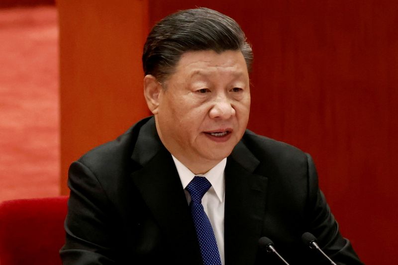 &copy; Reuters. FILE PHOTO: Chinese President Xi Jinping speaks at a meeting commemorating the 110th anniversary of Xinhai Revolution at the Great Hall of the People in Beijing, China October 9, 2021. REUTERS/Carlos Garcia Rawlins
