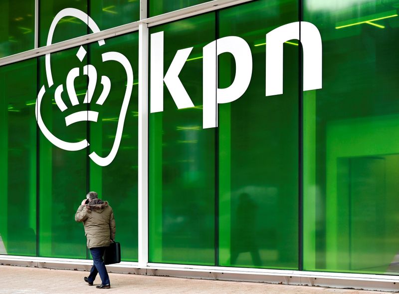 &copy; Reuters. FILE PHOTO: KPN logo is seen at its headquarters in Rotterdam, Netherlands, January 30, 2019. REUTERS/Piroschka van de Wouw