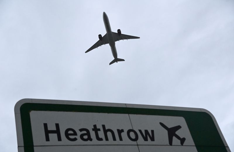 &copy; Reuters. FILE PHOTO: An aircraft takes off at Heathrow Airport amid the spread of the coronavirus disease (COVID-19) pandemic in London, Britain, February 4, 2021. REUTERS/Toby Melville