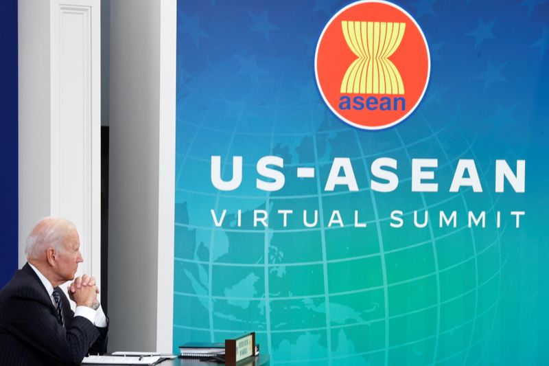 &copy; Reuters. バイデン米大統領は２６日、オンライン形式で開かれた東南アジア諸国連合（ＡＳＥＡＮ）首脳会議に参加した。写真はバイデン氏（２０２１年　ロイター/Jonathan Ernst）