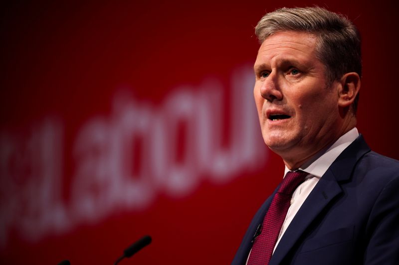 &copy; Reuters. FILE PHOTO: Britain's Labour Party leader Keir Starmer speaks at Britain's Labour Party annual conference in Brighton, Britain, September 29, 2021. REUTERS/Henry Nicholls