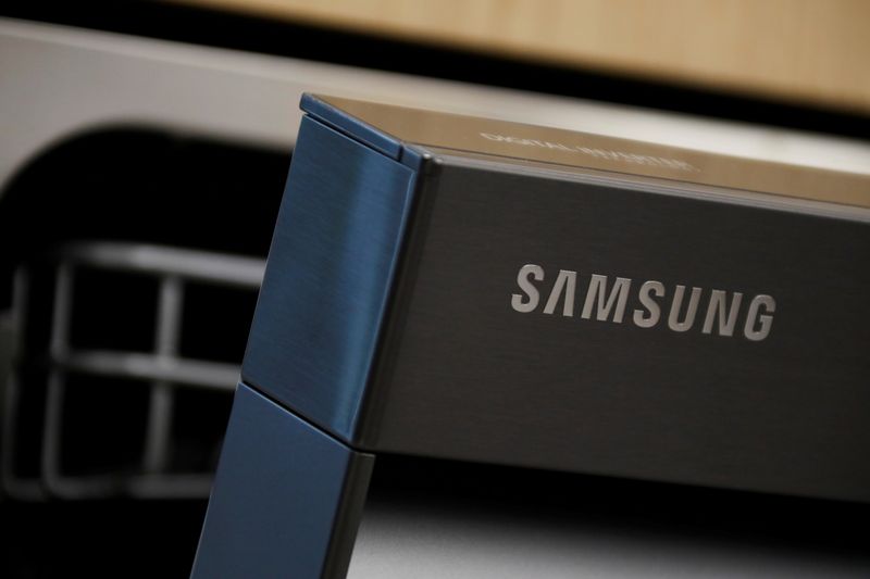 Samsung expects component shortages to affect some chip demand after 3-year profit high