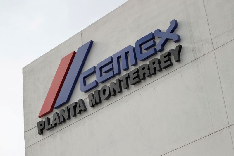 &copy; Reuters. FILE PHOTO: The logo of Mexican cement maker CEMEX is pictured at it's plant in Monterrey, Mexico June 8, 2021. Picture taken June 8, 2021. REUTERS/Daniel Becerril