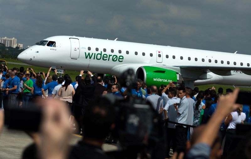 &copy; Reuters. FILE PHOTO: The E2-190 jet is seen during a ceremony as Embraer delivers first jet to Norway's Wideroe at the company's headquarters in Sao Jose dos Campos, Brazil April 4, 2018. REUTERS/Roosevelt Cassio