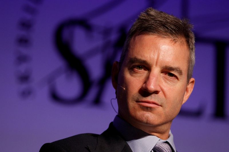 &copy; Reuters. FILE PHOTO: Daniel S. Loeb, founder of Third Point LLC, participates in a panel discussion during the Skybridge Alternatives (SALT) Conference in Las Vegas, Nevada May 9, 2012. REUTERS/Steve Marcus