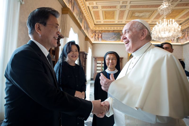 &copy; Reuters. 29/10/2021
Mídia do Vaticano/Divulgação via REUTERS