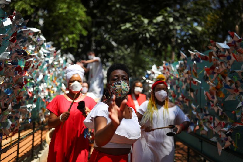 &copy; Reuters. Evento lembra de vítimas da pandemia de Covid-19 em São Paulo
06/10/2021 REUTERS/Amanda Perobelli