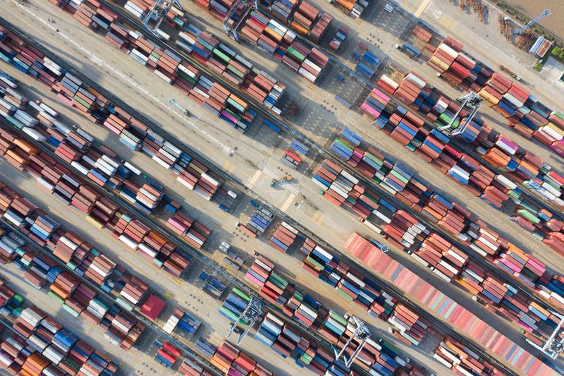 &copy; Reuters. FILE PHOTO: Containers are seen at a port in Ningbo, Zhejiang province, China May 28, 2019. REUTERS/Stringer 