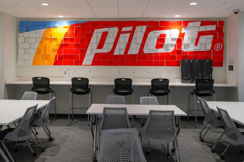 &copy; Reuters. FILE PHOTO: A view inside the Pilot Co. company's headquarters in Knoxville, Tennessee, U.S., October 8, 2021. REUTERS/Harrison McClary