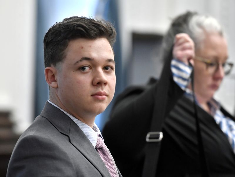 &copy; Reuters. FILE PHOTO: Kyle Rittenhouse looks back at the gallery in the courtroom as the room is let go for an afternoon break at the Kenosha County Courthouse in Kenosha, Wisconsin, U.S., November 1, 2021. Sean Krajacic/Pool via REUTERS/File Photo