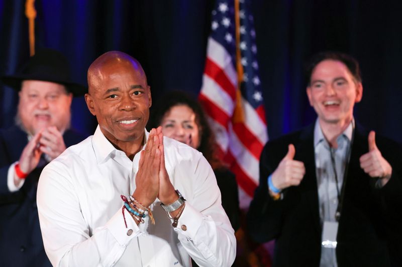 © Reuters. Democratic candidate for New York City Mayor Eric Adams reacts after being declared victor at his election night party in Brooklyn, New York, U.S. November 2, 2021. REUTERS/Andrew Kelly