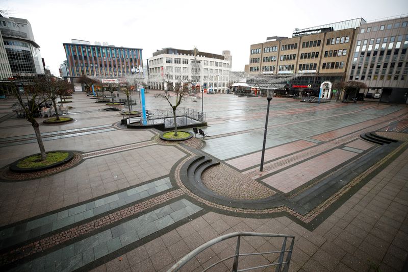 &copy; Reuters. FILE PHOTO: Picture shows the abandoned Kennedy Square due to the coronavirus disease (COVID-19) pandemic lockdown in downtown Essen, Germany, March 11, 2021. REUTERS/Wolfgang Rattay/File Photo