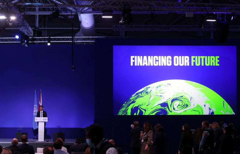 &copy; Reuters. Britain's Chancellor of the Exchequer Rishi Sunak speaks during the UN Climate Change Conference (COP26) in Glasgow, Scotland, Britain, November 3, 2021. REUTERS/Yves Herman