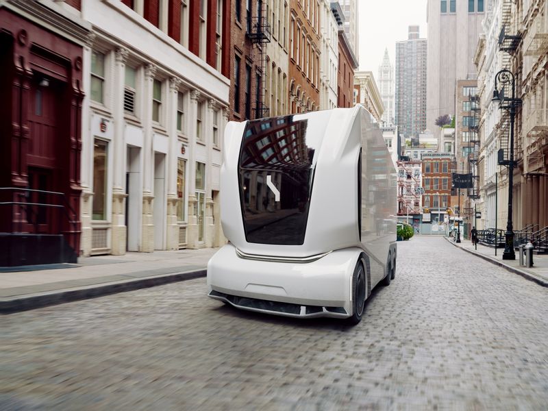 © Reuters. FILE PHOTO: An Einride Pod, an electric self-driving truck developed by Einride, which has no cabin for a driver, is shown in this undated handout photo obtained by Reuters on November 3, 2021. Einride/Handout via REUTERS 