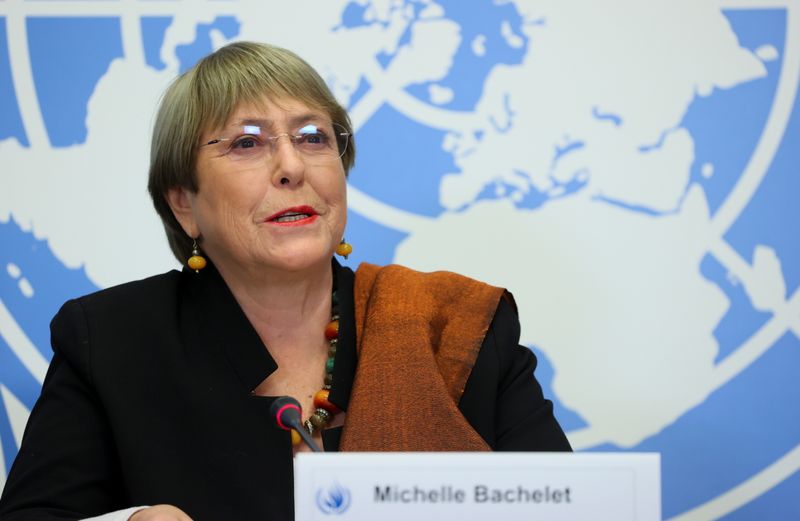 © Reuters. مفوضة الأمم المتحدة السامية لحقوق الإنسان ميشيل باشيليت في جنيف يوم الأربعاء. تصوير: دنيس باليبوس - رويترز