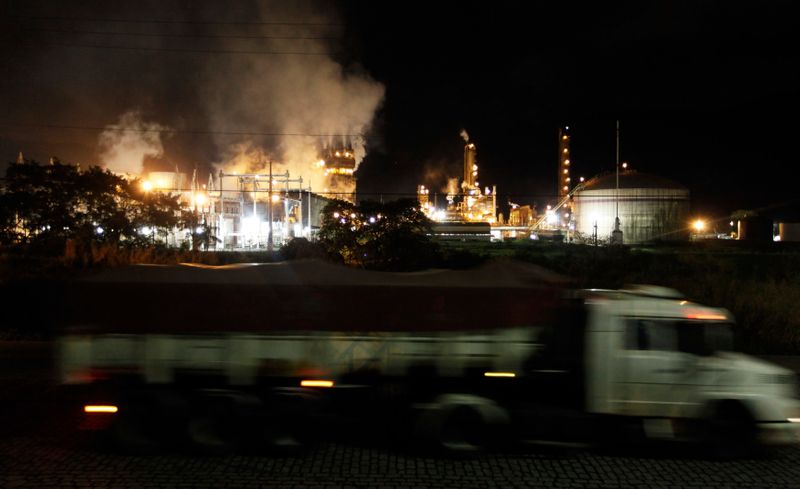 © Reuters. Vista de fábrica de fertilizantes no Brasil 
21/09/2012
REUTERS/Nacho Doce