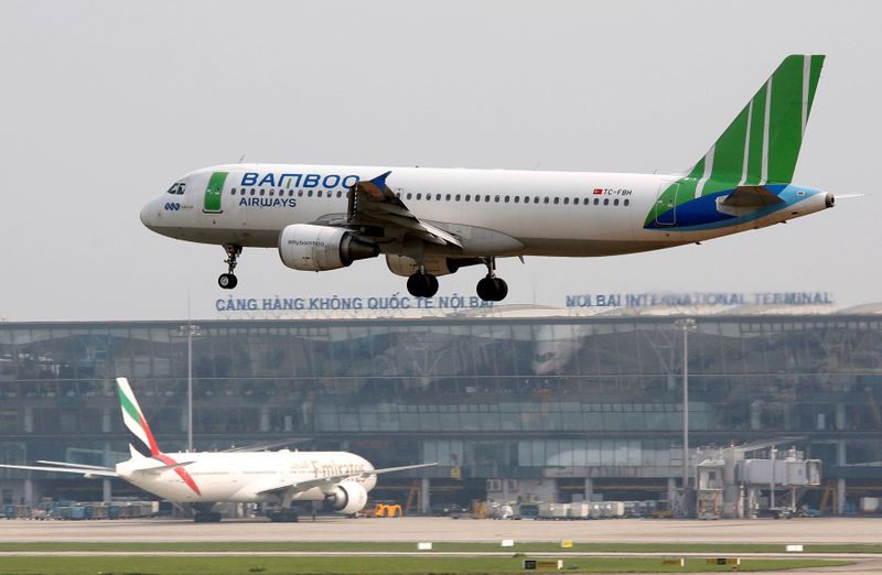 &copy; Reuters. FILE PHOTO: A Bamboo Airways Airbus A320-200 operated by Freebird Airlines prepares to land at Noi Bai international airport in Hanoi, Vietnam April 18, 2019. REUTERS/Kham/File Photo