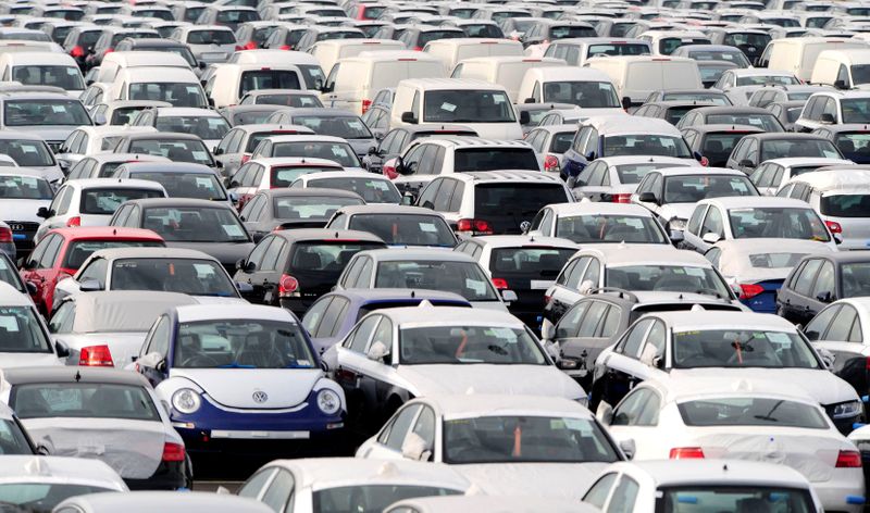 &copy; Reuters. FILE PHOTO: New cars are parked at a dockyard in Grimsby, northern England, January 30, 2009. REUTERS/Nigel Roddis