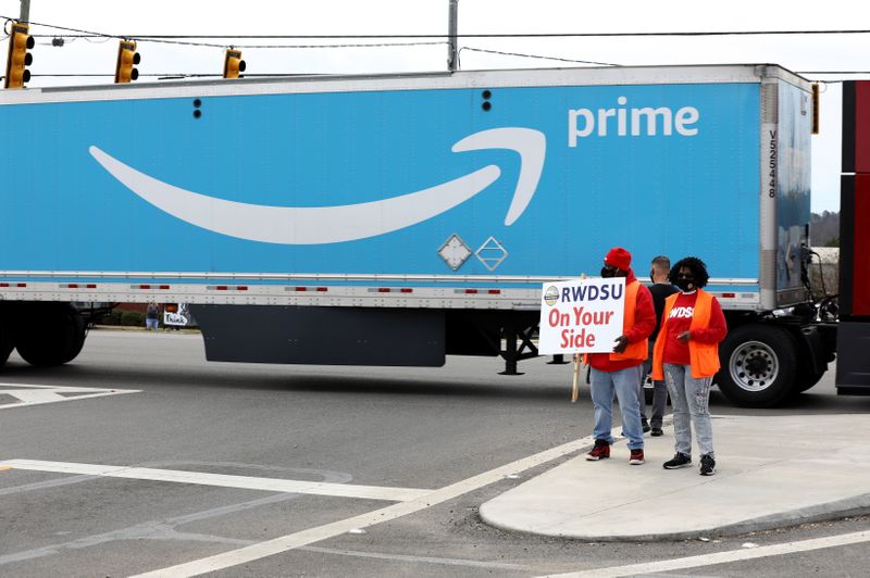 Amazon takes another swipe at union as Alabama rematch looms