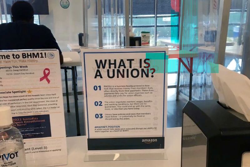 © Reuters. A message placed by Amazon.com Inc is seen at a warehouse break room ahead of another potential union vote in Bessemer, Alabama, U.S. in an undated photograph.  BAmazon workers/Handout via REUTERS  NO RESALES. NO ARCHIVES. THIS IMAGE HAS BEEN SUPPLIED BY A THIRD PARTY.