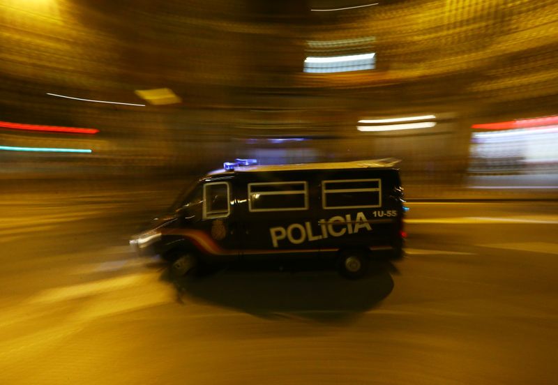 © Reuters. FOTO DE ARCHIVO: Un vehículo de la Policía Nacional española en Barcelona, España, 10 de octubre de 2017. REUTERS/Ivan Alvarado