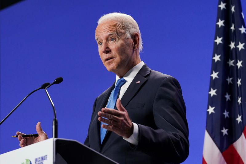 &copy; Reuters. FILE PHOTO: U.S. President Joe Biden speaks during a press conference at the UN Climate Change Conference (COP26) in Glasgow, Scotland, Britain, November 2, 2021. REUTERS/Kevin Lamarque/File Photo