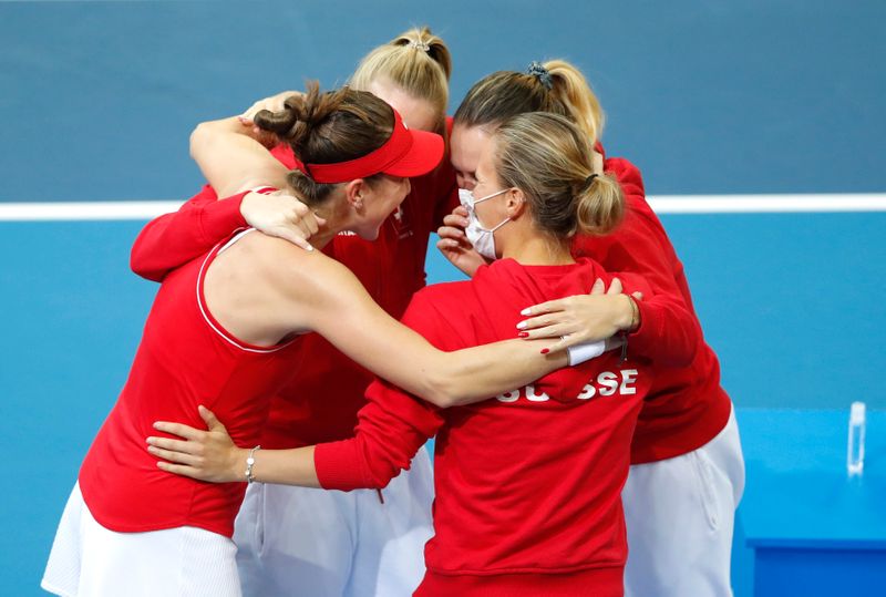 &copy; Reuters. 女子テニスの国別対抗戦「ビリー・ジーン・キング杯」準決勝、スイス（写真）とロシア・テニス連盟が決勝で対戦することが決まった（２０２１年　ロイター/David W Cerny）