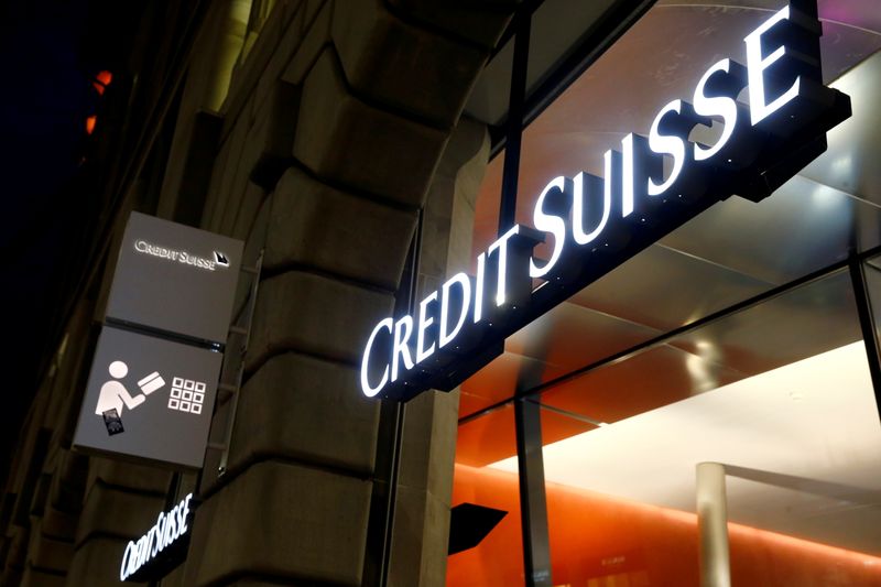 &copy; Reuters. FILE PHOTO: The logo of Swiss bank Credit Suisse is seen at a branch office in Zurich, Switzerland, November 3, 2021. REUTERS/Arnd WIegmann
