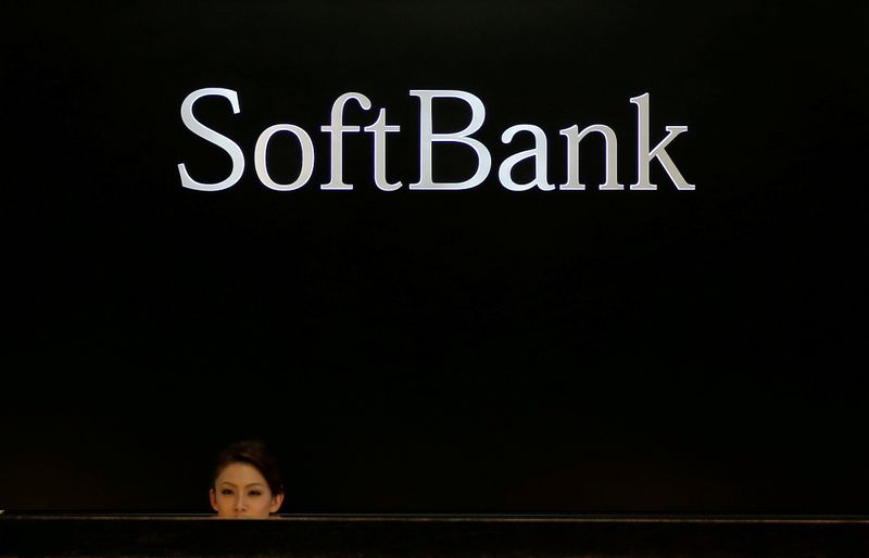&copy; Reuters. FILE PHOTO: The logo of SoftBank Group Corp is seen at the company's headquarters in Tokyo, June 30, 2016.   REUTERS/Toru Hanai