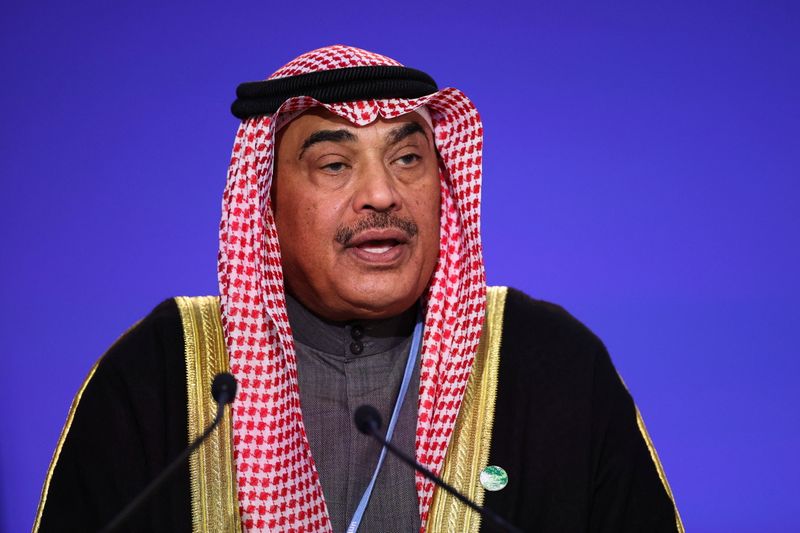 © Reuters. رئيس الوزراء الكويتي الشيخ صباح الخالد الصباح يتحدث في قمة الأمم المتحدة للتغير المناخي في جلاسجو باسكتلندا يوم 2 نوفمبر تشرين الثاني 2021. تصوير: هانا مكاي - رويترز.