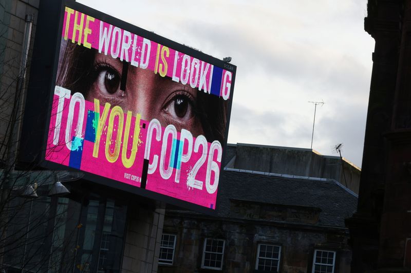 &copy; Reuters. Propaganda é exposta durante realização da COP26 em Glasgow, no Reino Unido
07/11/2021 REUTERS/Yves Herman