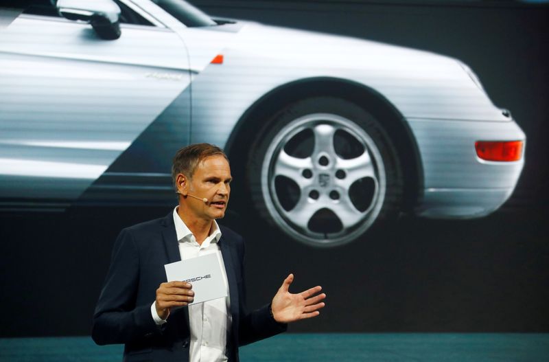 &copy; Reuters. FILE PHOTO: Porsche AG CEO Oliver Blume speaks at the 2019 Frankfurt Motor Show (IAA) in Frankfurt, Germany, September 10, 2019. REUTERS/Ralph Orlowski