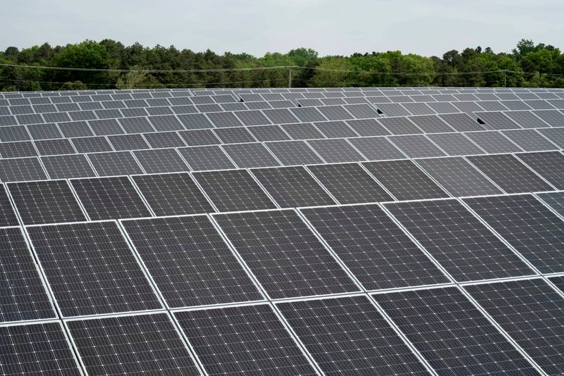 &copy; Reuters. Parque de energia solar
26/05/2021
REUTERS/Dane Rhys