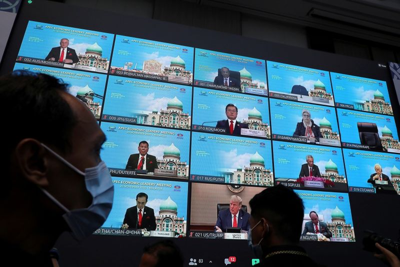 &copy; Reuters. アジア太平洋経済協力会議（ＡＰＥＣ）は９日、テレビ会議形式で閣僚会議を開き、新型コロナウイルスで引き起こされたパンデミック（世界的大流行）からの継続的な回復に向けた支援策