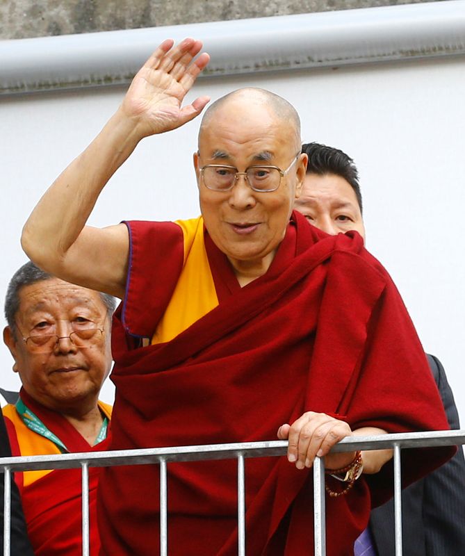 © Reuters. صورة من أرشيف رويترز للدالاي لاما الزعيم الروحي للتبت.