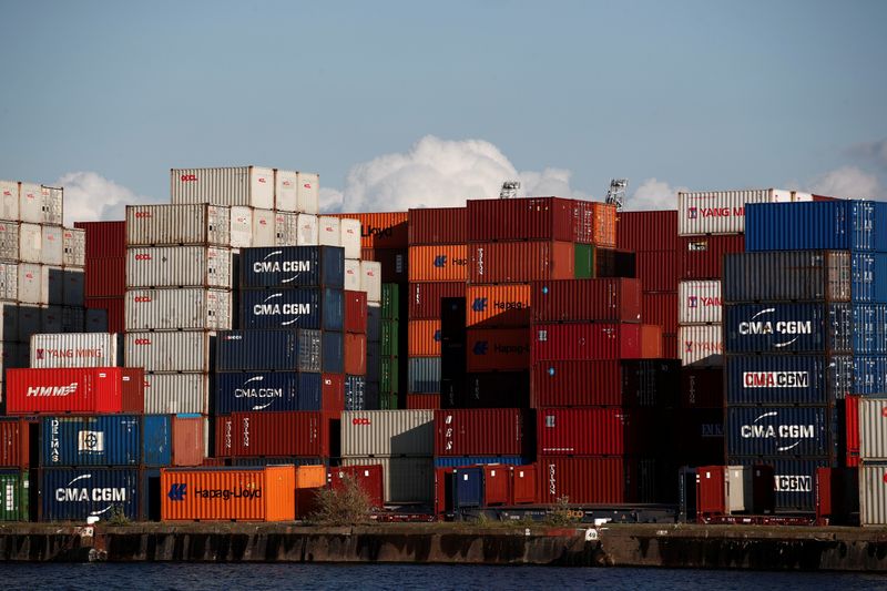 &copy; Reuters. Shipping containers sit stacked in the Port of Le Havre, France, May 9, 2019. REUTERS/Benoit Tessier