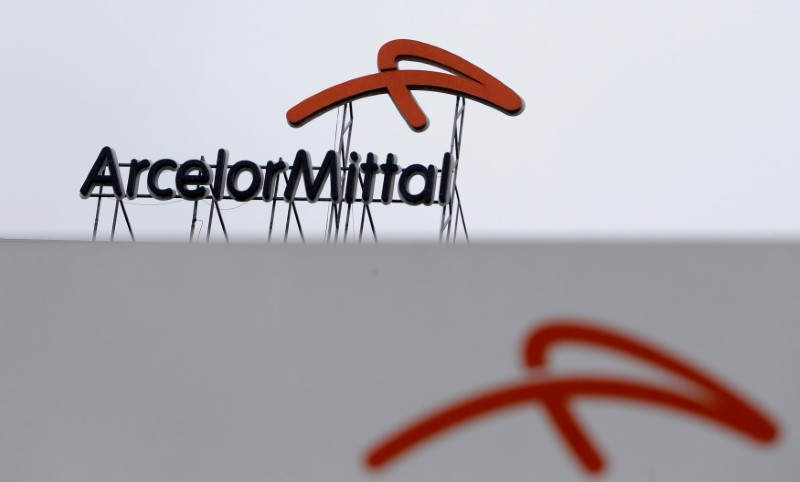 &copy; Reuters. FILE PHOTO: A logo is seen on the roof of the ArcelorMittal steelworks headquarters in Ostrava, Czech Republic. REUTERS/David W Cerny