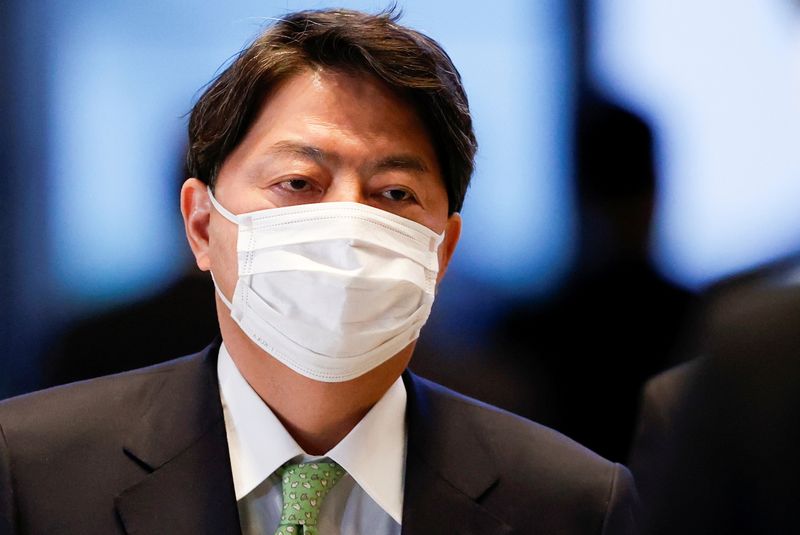&copy; Reuters. وزير الخارجية الياباني الجديد يوشيماسا هاياشي في طوكيو بصورة من أرشيف رويترز.