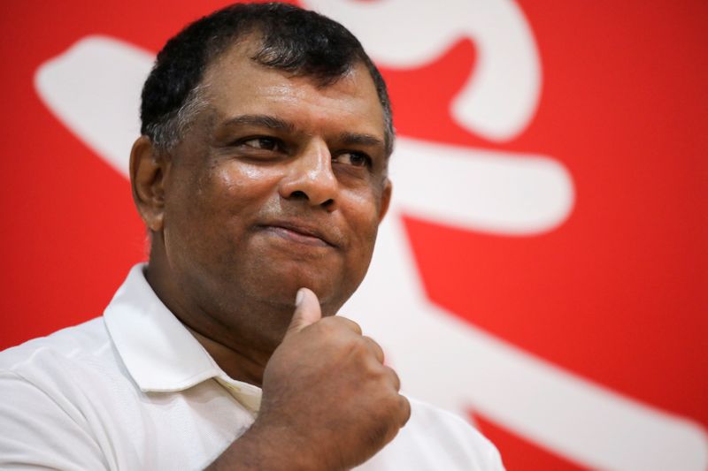 &copy; Reuters. FILE PHOTO: AirAsia Group CEO Tony Fernandes reacts during an interview with Reuters in Kuala Lumpur, Malaysia September 7, 2020. REUTERS/Lim Huey Teng