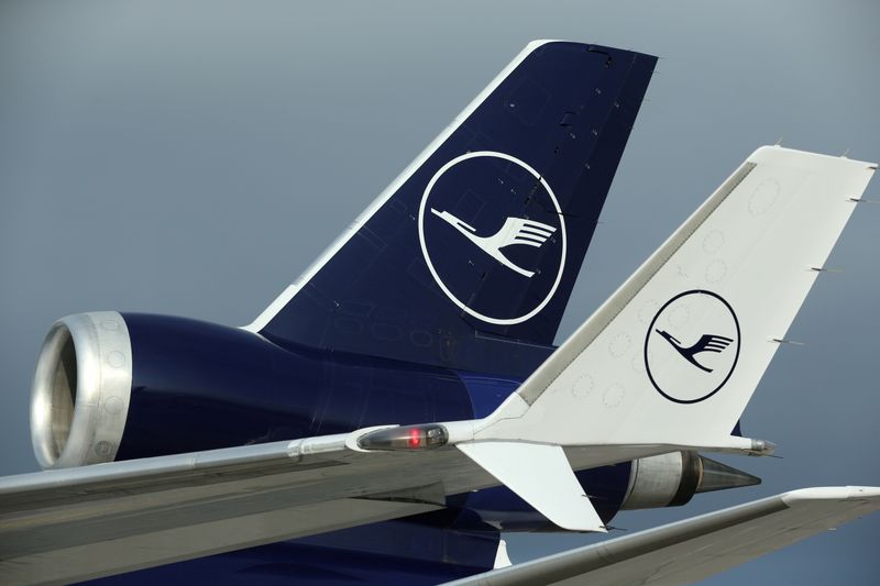 &copy; Reuters. FILE PHOTO: A Lufthansa McDonnell Douglas MD-11 cargo aircraft is pictured at Frankfurt airport, Germany, November 27, 2020.  REUTERS/Ralph Orlowski