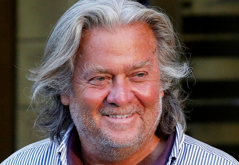 © Reuters. FILE PHOTO: Former White House Chief Strategist Steve Bannon exits the Manhattan Federal Court, following his arraignment hearing for conspiracy to commit wire fraud and conspiracy to commit money laundering, in the Manhattan borough of New York City, New York, U.S. August 20, 2020. REUTERS/Andrew Kelly/File Photo