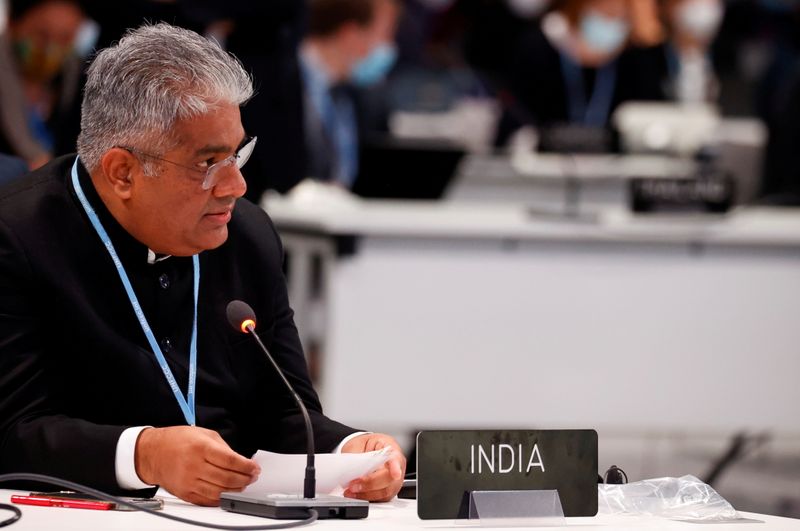 © Reuters. FILE PHOTO: India's Environment Minister Bhupender Yadav attends the UN Climate Change Conference (COP26) in Glasgow, Scotland, Britain November 13, 2021. REUTERS/Phil Noble/File Photo