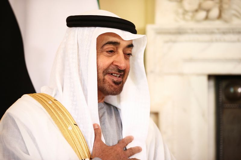 © Reuters. ولي عهد أبوظبي الشيخ محمد بن زايد آل نهيان الحاكم الفعلي لدولة الإمارات. صورة من أرشيف رويترز.
