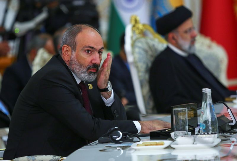 &copy; Reuters. Armenian Prime Minister Nikol Pashinyan attends the Shanghai Cooperation Organization (SCO) summit in Dushanbe, Tajikistan September 17, 2021. REUTERS/Didor Sadulloev