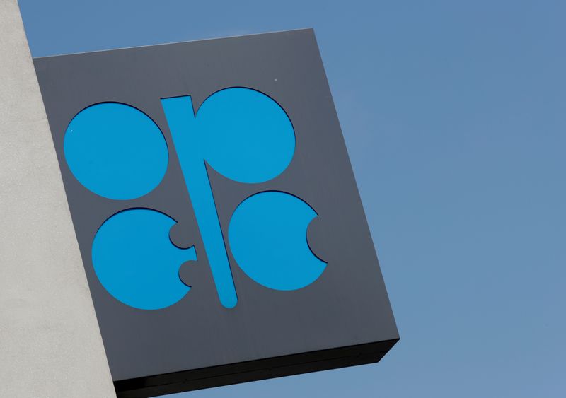&copy; Reuters. Foto de archivo del logo de la OPEP 
Jul 1, 2019.  REUTERS/Leonhard Foeger