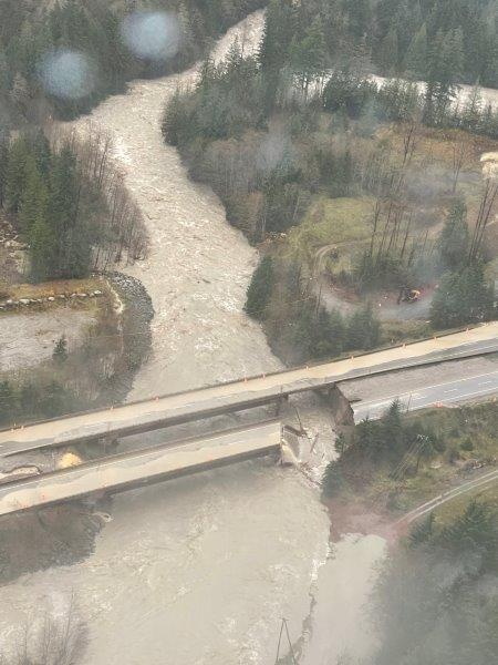 Canada floods cut rail link to Vancouver port; one dead