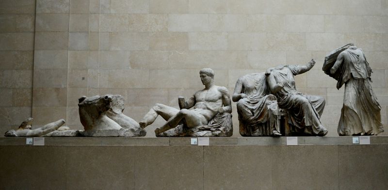&copy; Reuters. تماثيل البارثينون معروضة في المتحف البريطاني في لندن في 16 أكتوبر تشرين الأول 2014. تصوير: ديلان مارتينيز- رويترز