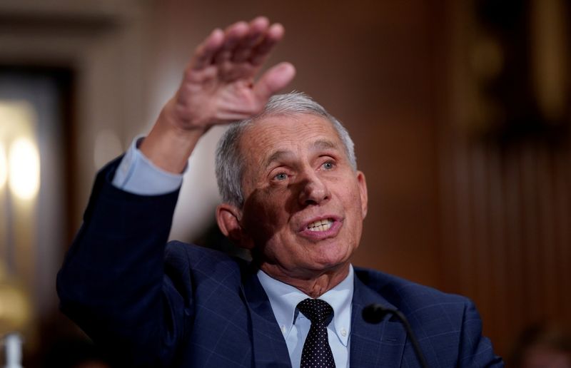 &copy; Reuters. FILE PHOTO: Top infectious disease expert Dr. Anthony Fauci testifies before the Senate Health, Education, Labor, and Pensions Committee on Capitol hill in Washington, D.C., U.S., July 20, 2021. J. Scott Applewhite/Pool via REUTERS/File Photo