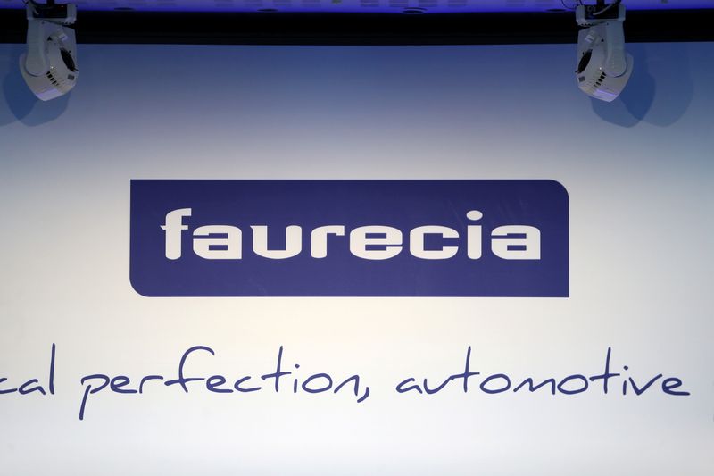 &copy; Reuters. FILE PHOTO: French car parts supplier Faurecia's logo is seen during the company's investor day in Paris, France, April 19, 2016.  REUTERS/Charles Platiau